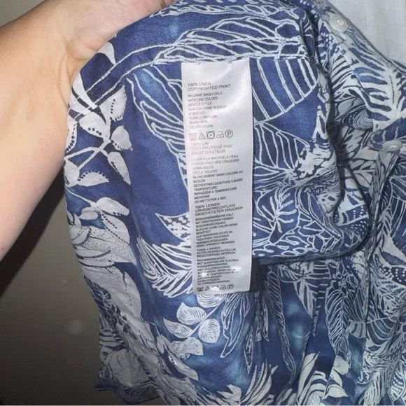TOMMY BAHAMA 100% linen Navy and Cream Leaf Print Shirt XLT - Picture 3 of 5